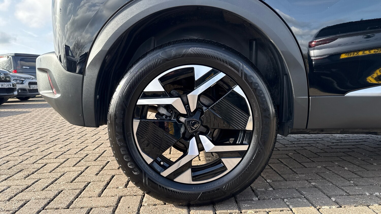 Used Peugeot 2008 2024 for sale - 77626931: Photo 16