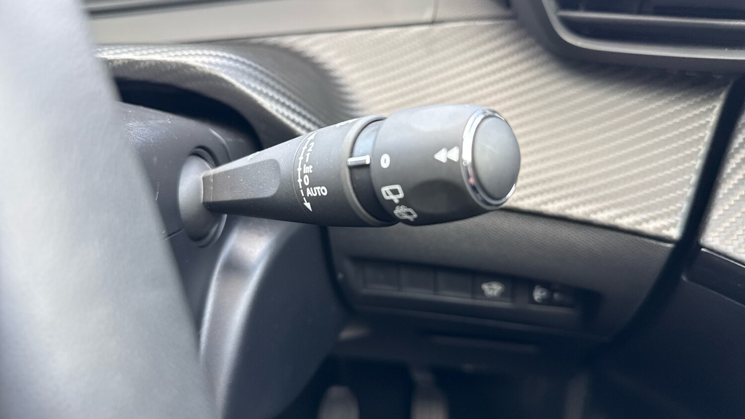 Used Peugeot 2008 2024 for sale - 77626931: Photo 28