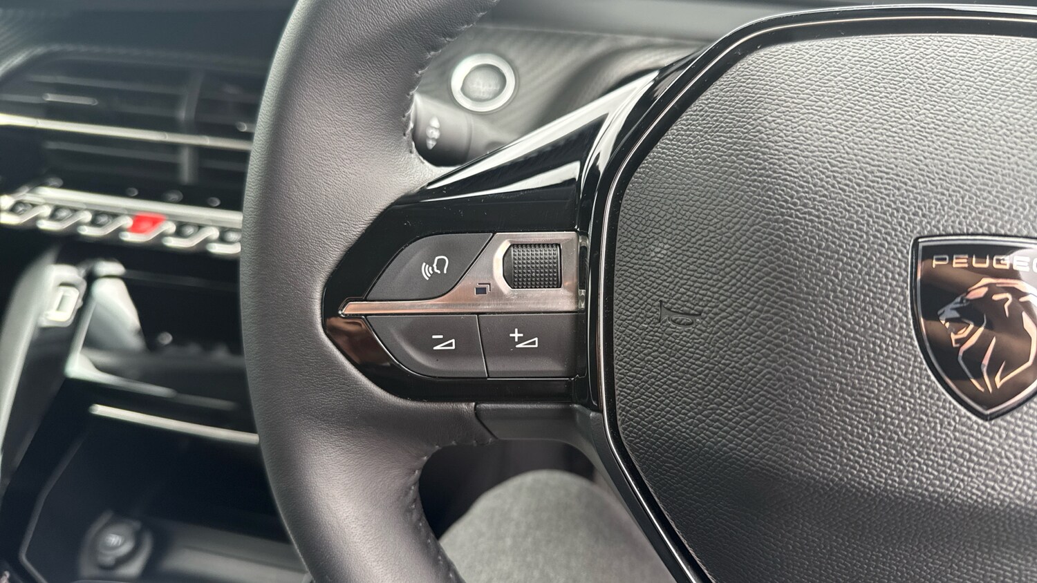 Used Peugeot 208 2024 for sale - 75811527: Photo 23