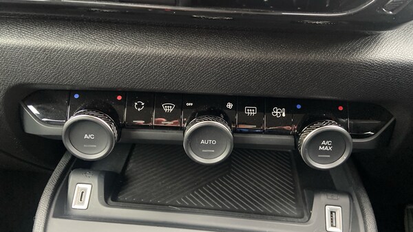 Used Citroen C4 2023 for sale - 76285229: Photo 33
