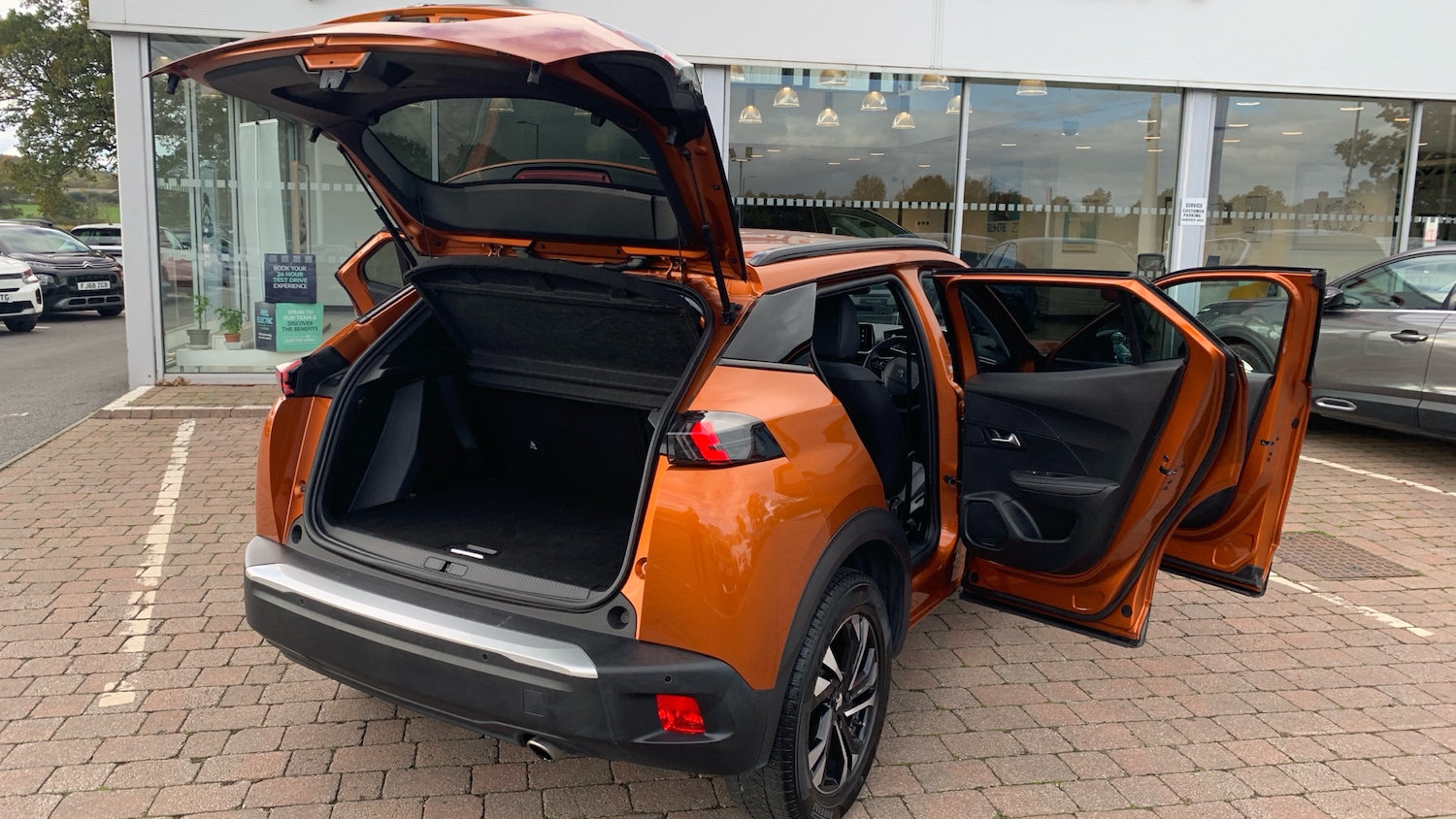 Used Peugeot 2008 2022 for sale - 76372204: Photo 32