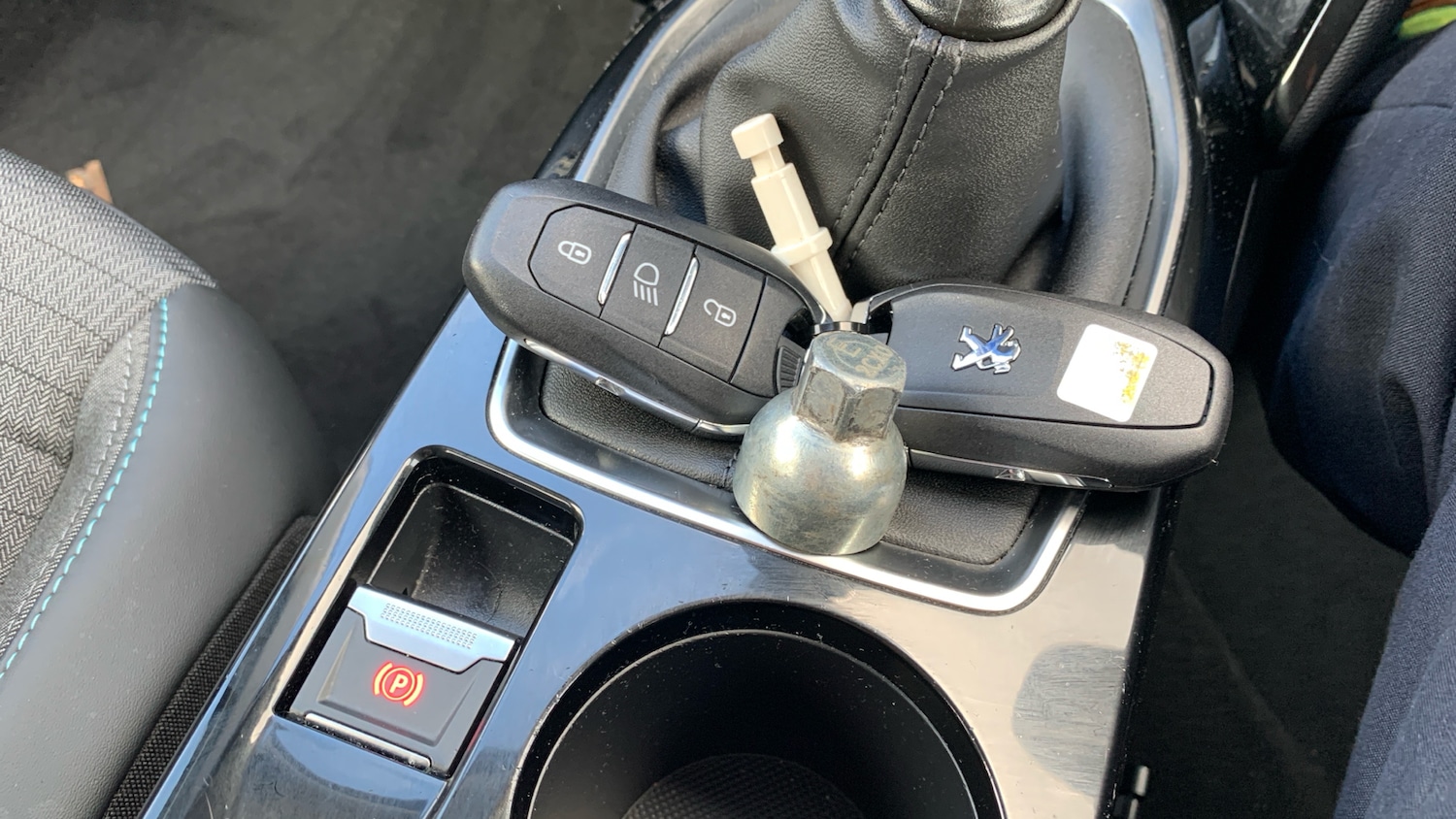 Used Peugeot 2008 2022 for sale - 76372204: Photo 42