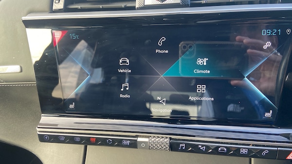 Used DS Automobiles DS 7 Crossback 2022 for sale - 76190393: Photo 30