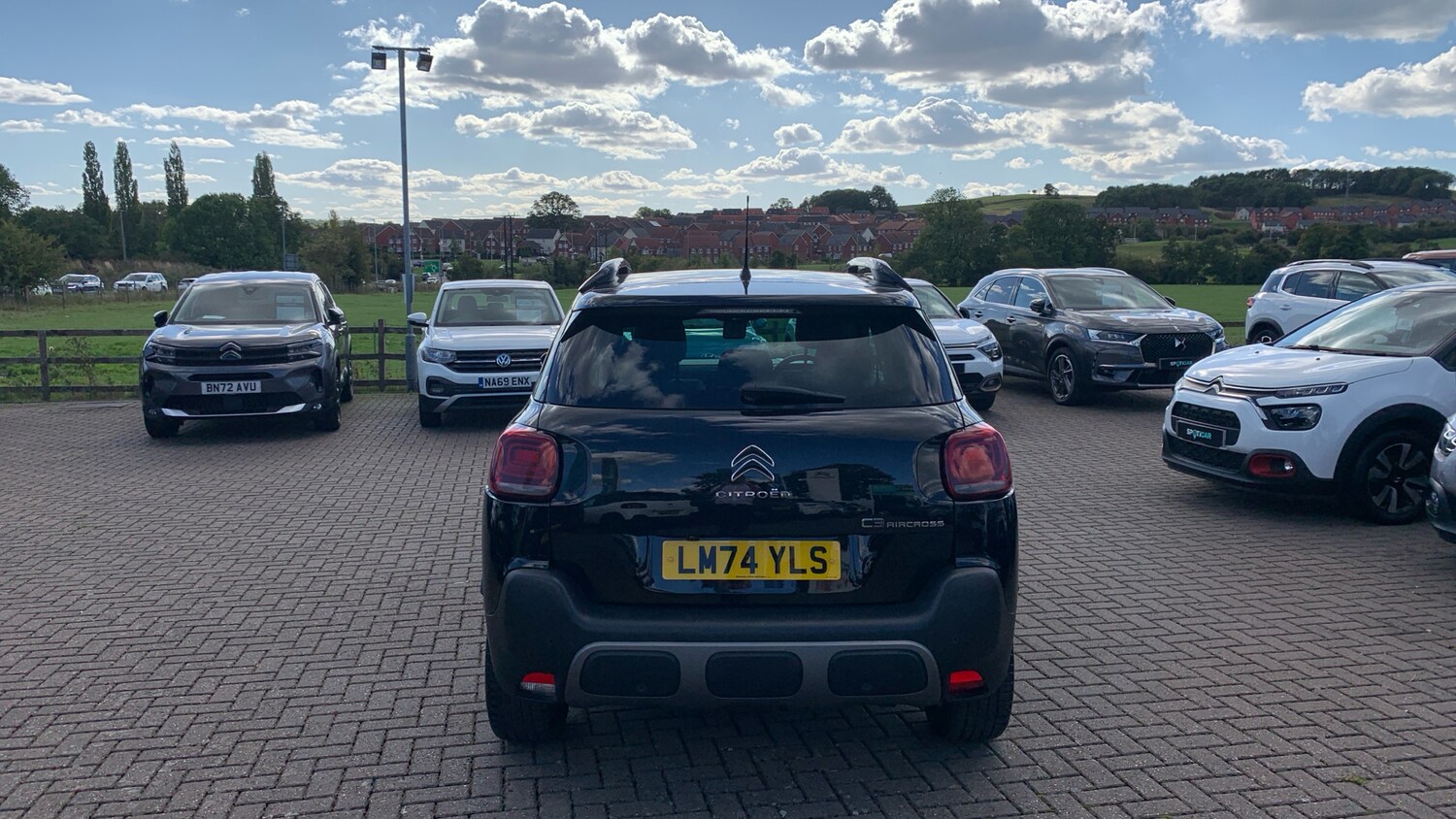 Used Citroen C3 Aircross 2024 for sale - 76033018: Photo 9