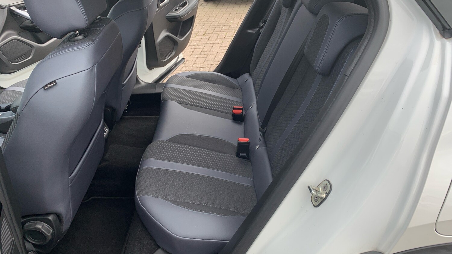 Used Peugeot 2008 2021 for sale - 76308006: Photo 10