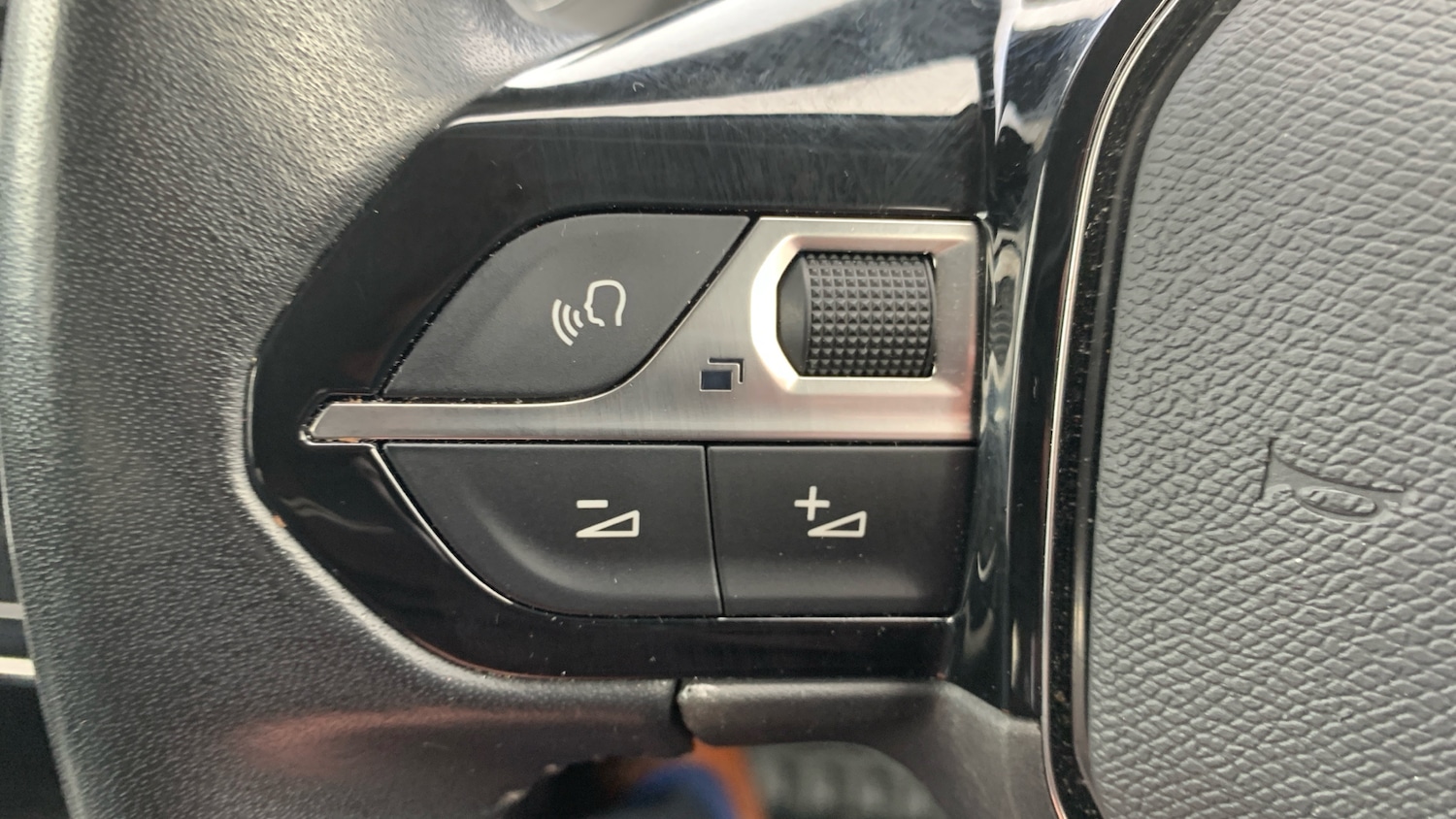 Used Peugeot 2008 2021 for sale - 76308006: Photo 23