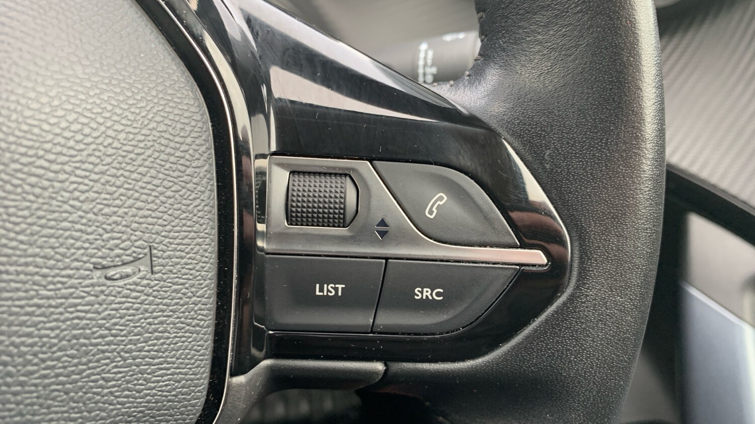 Used Peugeot 2008 2021 for sale - 76308006: Photo 24