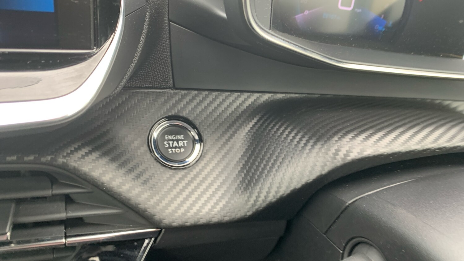 Used Peugeot 2008 2021 for sale - 76308006: Photo 46