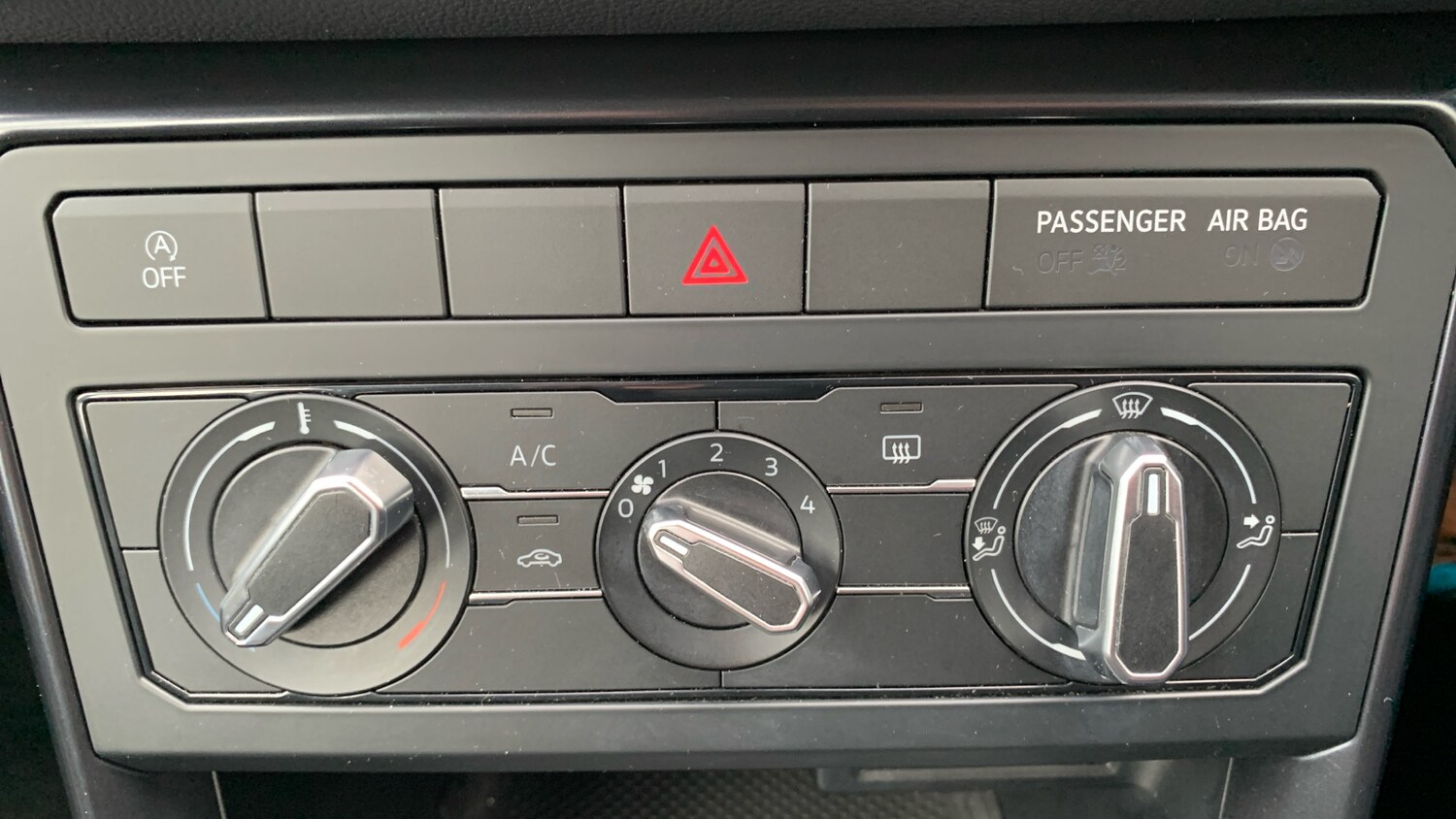 Used Volkswagen T-Cross 2019 for sale - 75979410: Photo 21