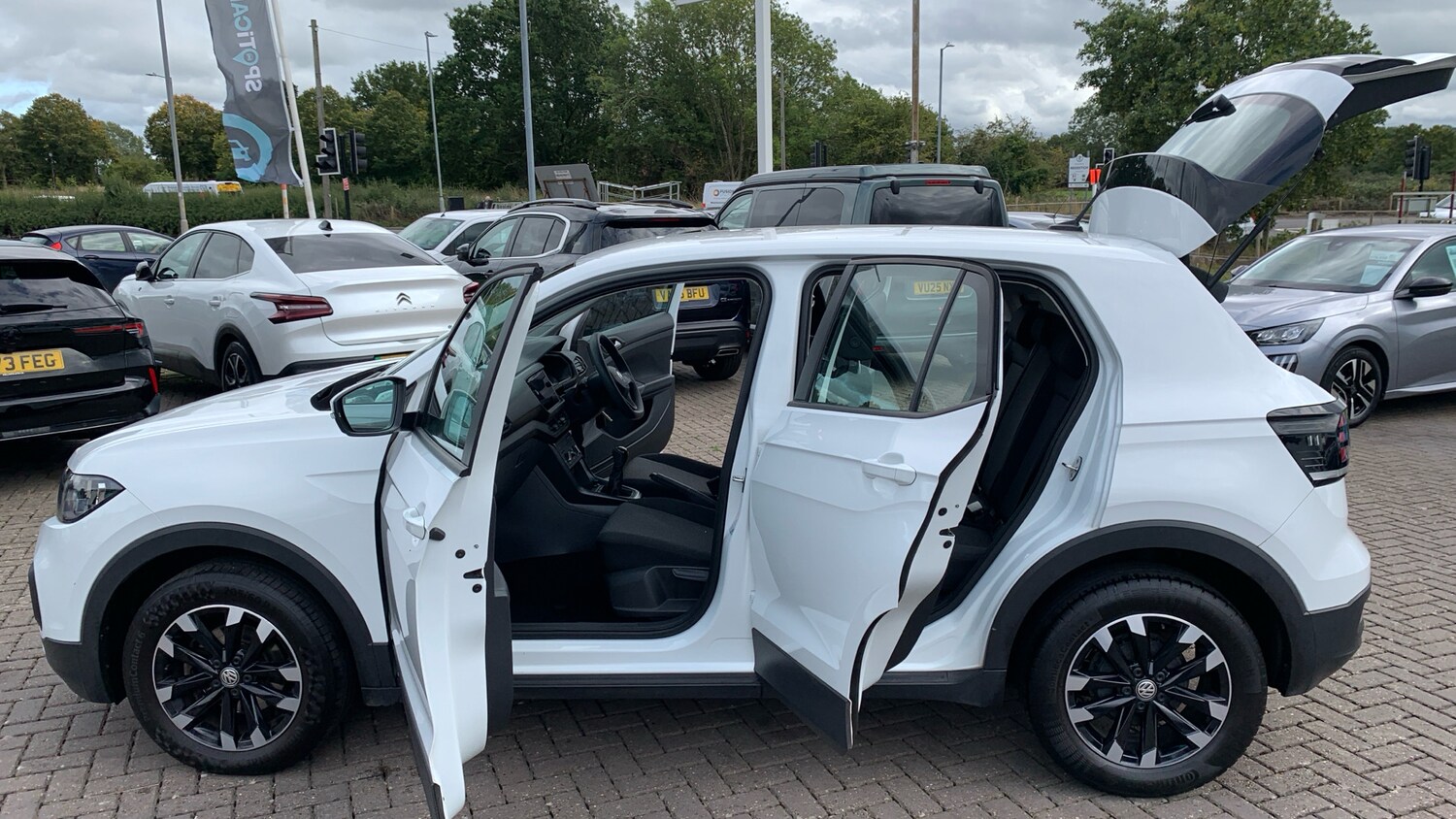 Used Volkswagen T-Cross 2019 for sale - 75979410: Photo 29