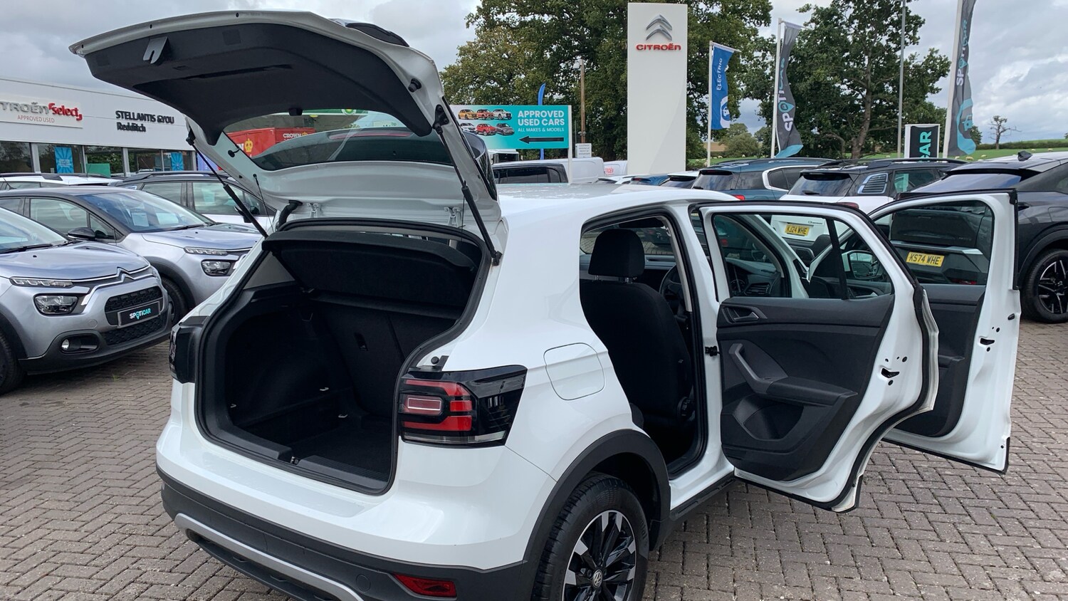 Used Volkswagen T-Cross 2019 for sale - 75979410: Photo 32