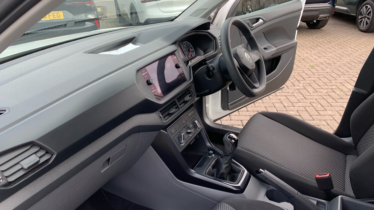 Used Volkswagen T-Cross 2019 for sale - 75979410: Photo 4