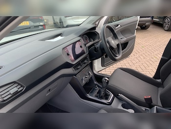 Used Volkswagen T-Cross 2019 for sale - 75979410: Photo 4