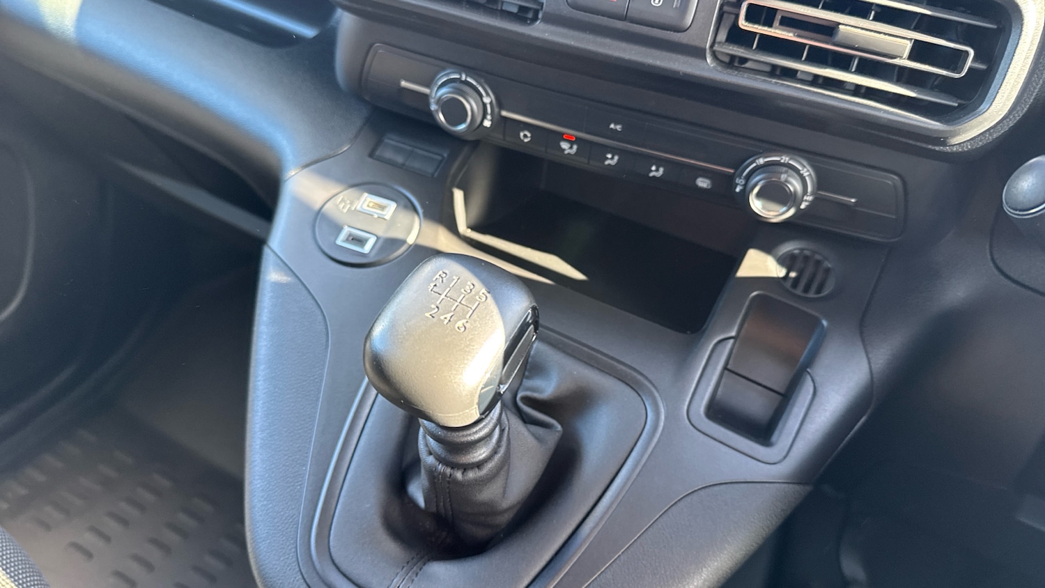 Used Citroen Berlingo 2024 for sale - 76474369: Photo 20