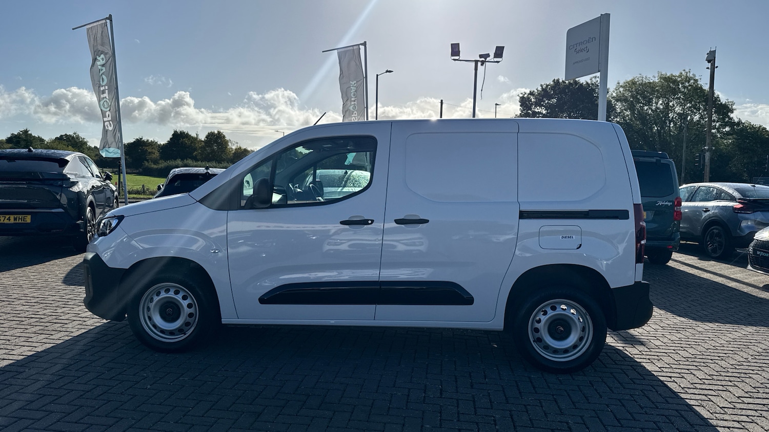 Used Citroen Berlingo 2024 for sale - 76474369: Photo 6