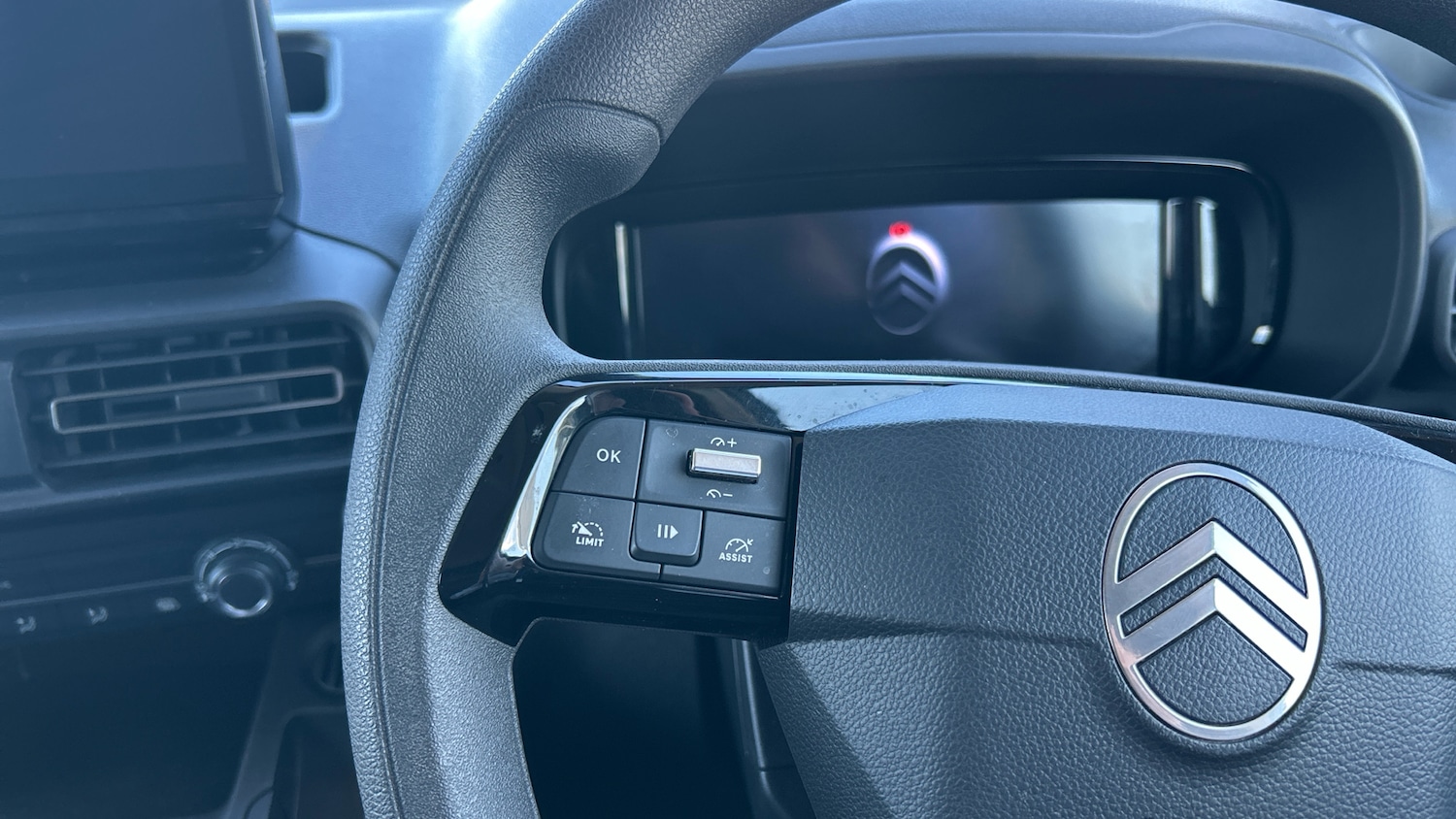 Used Citroen Berlingo 2024 for sale - 76154048: Photo 23