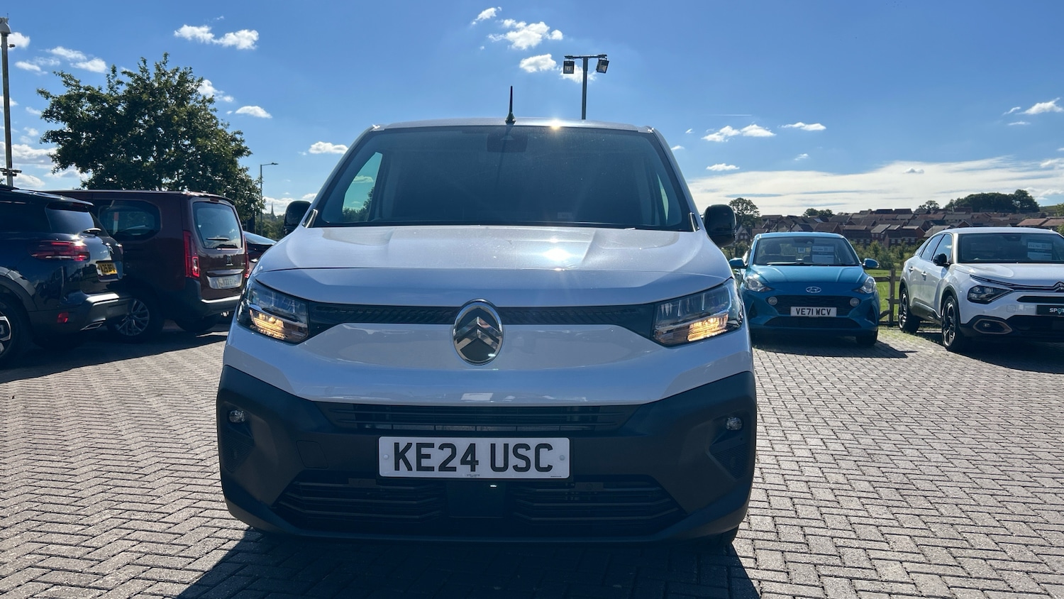 Used Citroen Berlingo 2024 for sale - 76154048: Photo 8