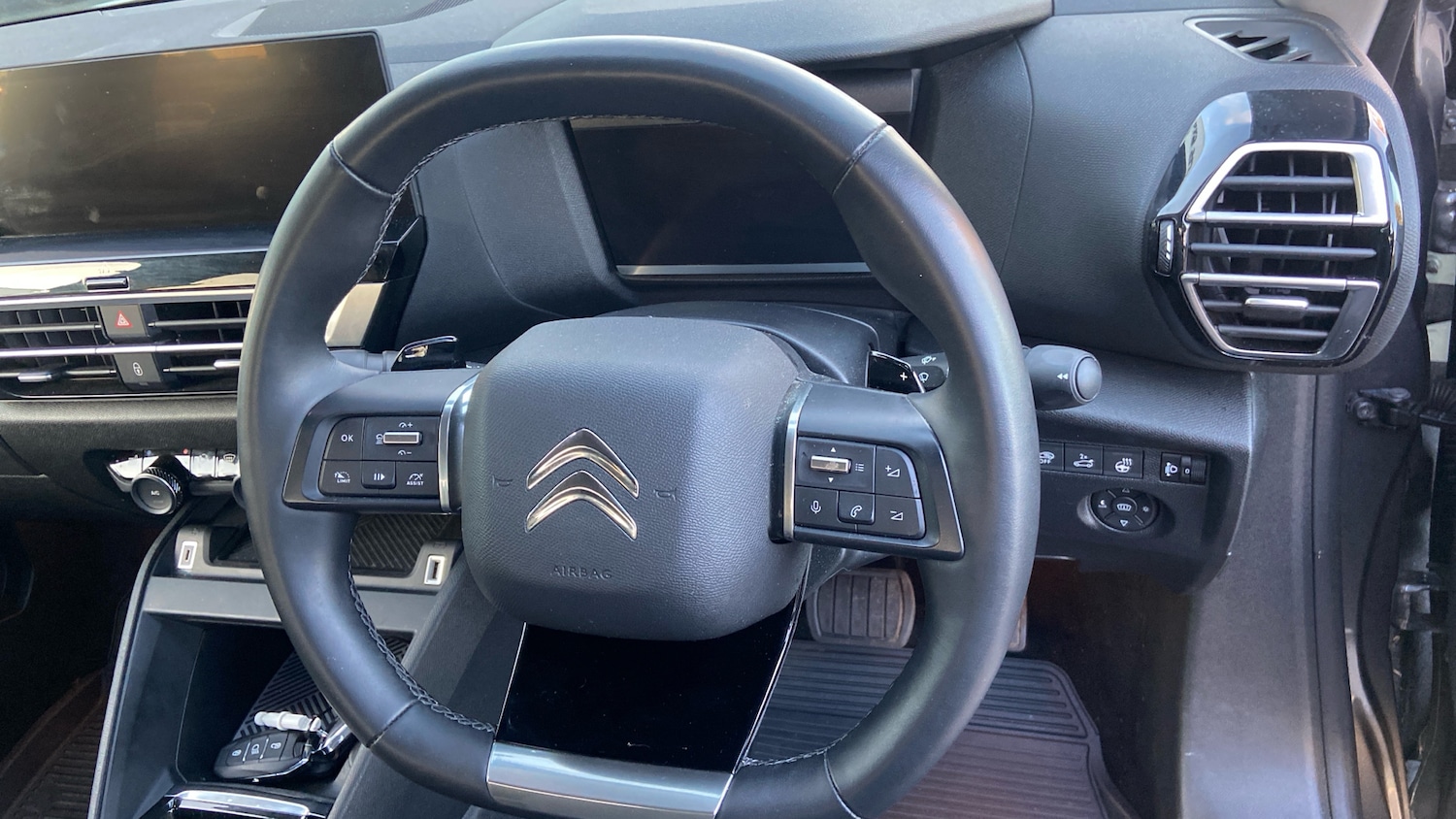 Used Citroen C4 2024 for sale - 76574251: Photo 11