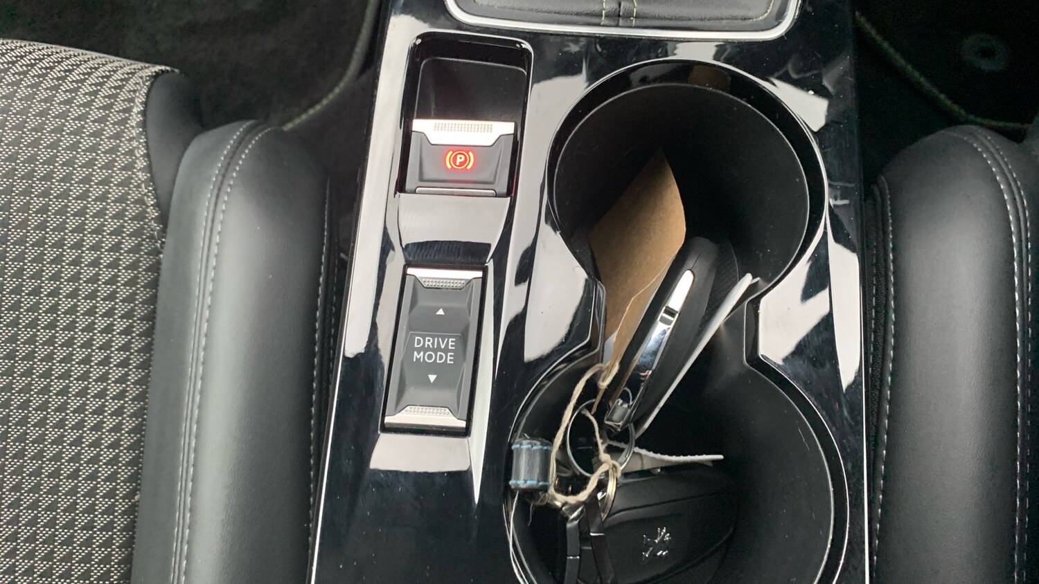 Used Peugeot 2008 2022 for sale - 76419733: Photo 21