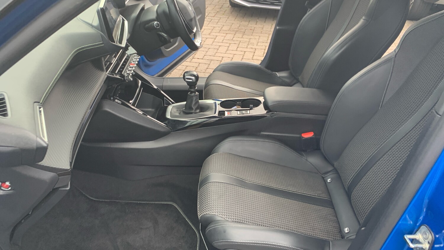 Used Peugeot 2008 2022 for sale - 76419733: Photo 38