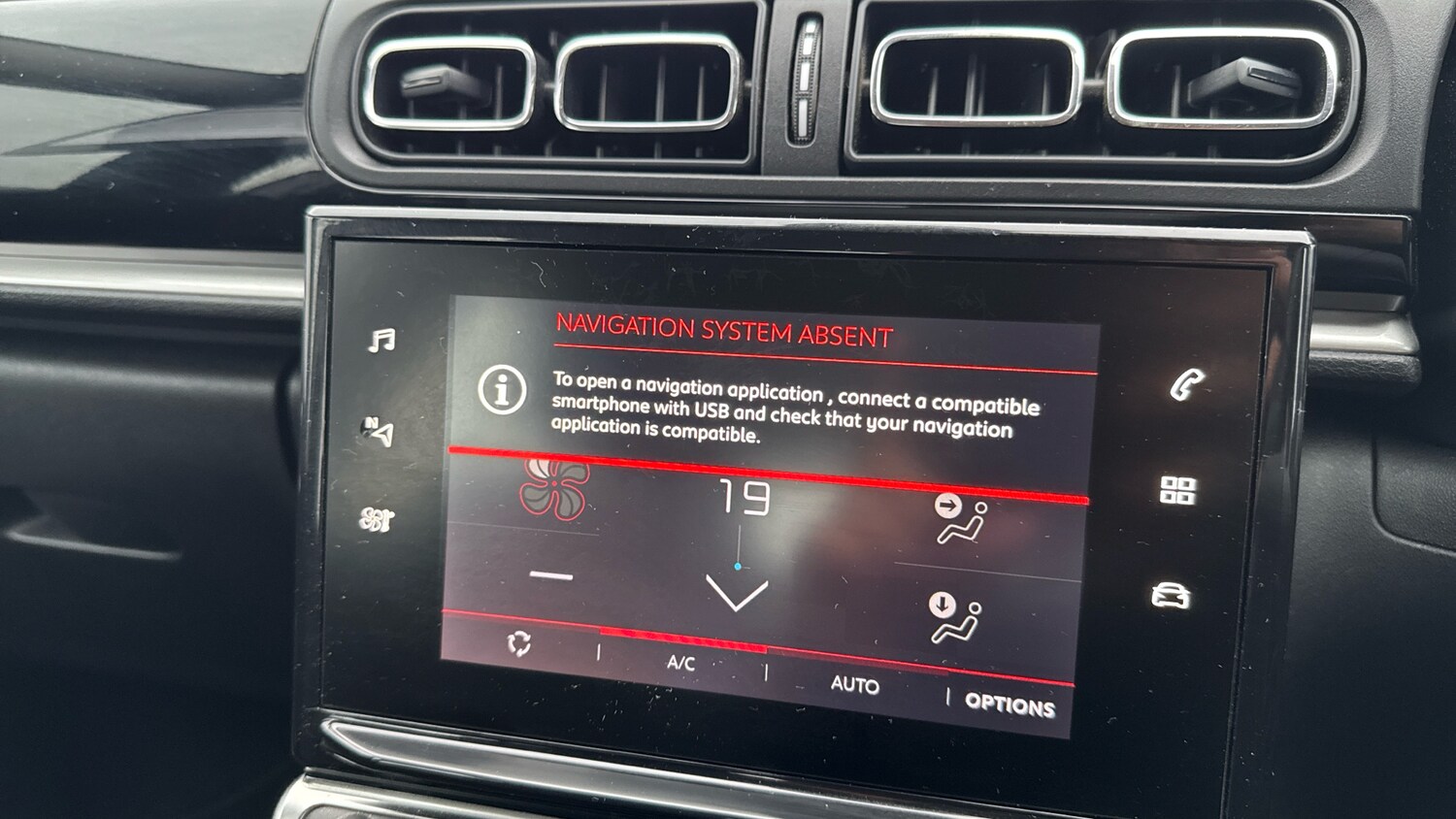 Used Citroen C3 2021 for sale - 76372203: Photo 31