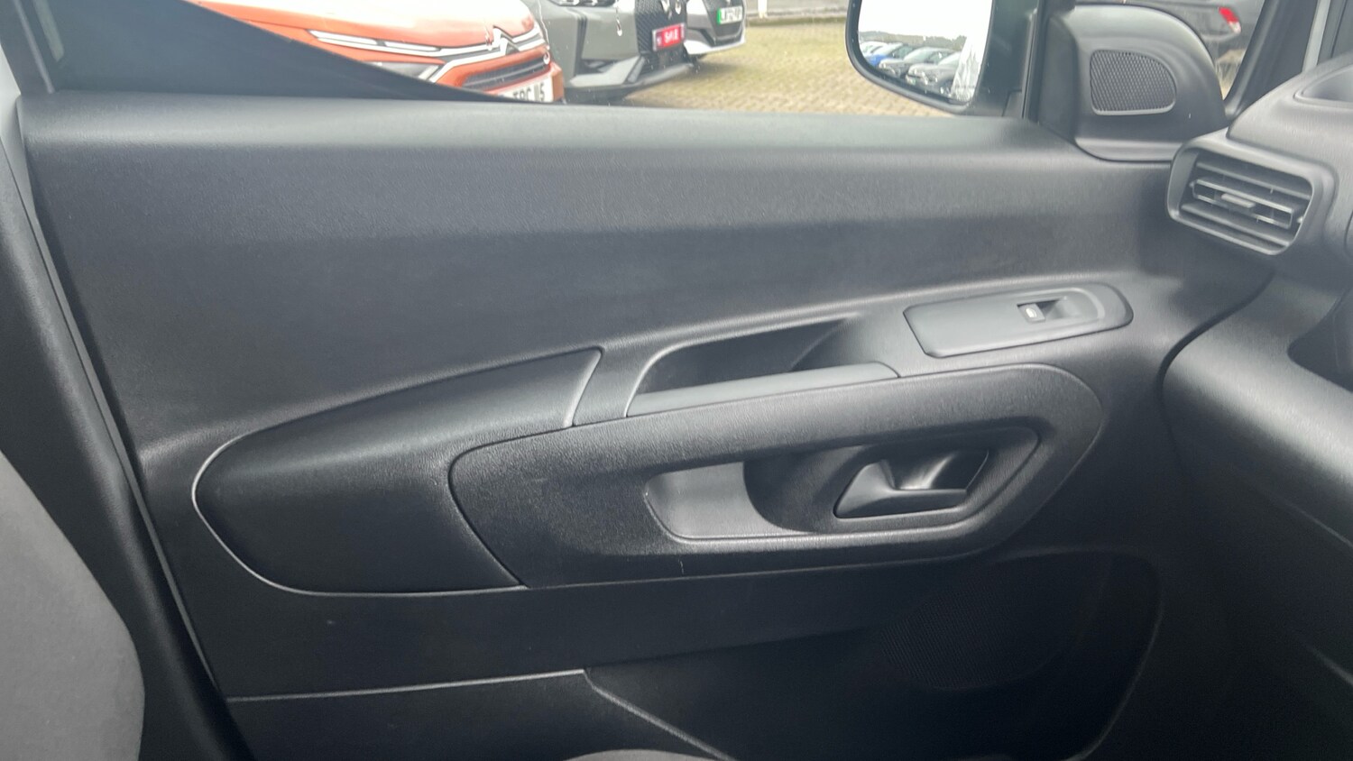 Used Peugeot Partner 2024 for sale - 77359741: Photo 36