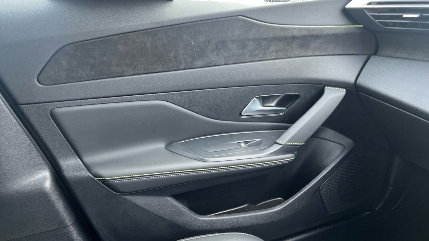 Used Peugeot 408 2024 for sale - 77204887: Photo 37