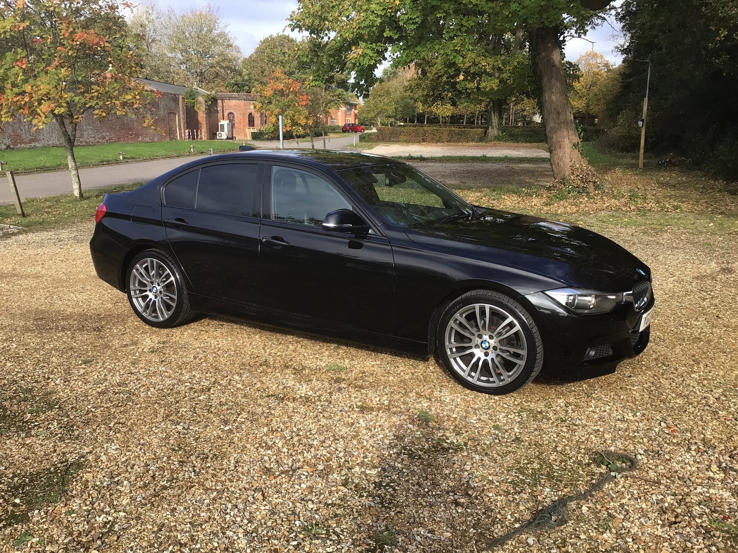 Used BMW 3 Series 2013 for sale - 76514373: Photo 2