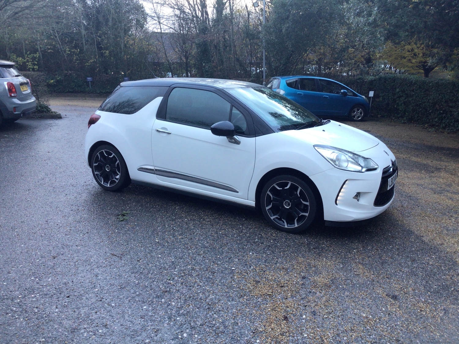 Used Citroen DS3 2013 for sale - 76798682: Photo 2