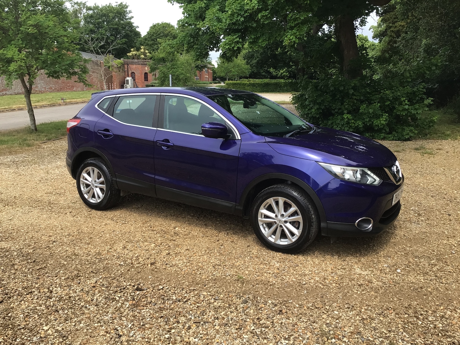 Used Nissan Qashqai 2015 for sale - 76514345: Photo 2