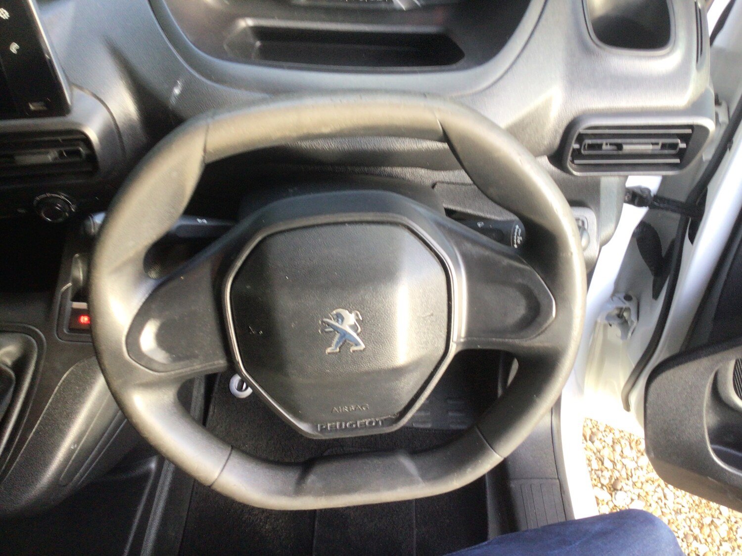 Used Peugeot Partner 2019 for sale - 76514372: Photo 15