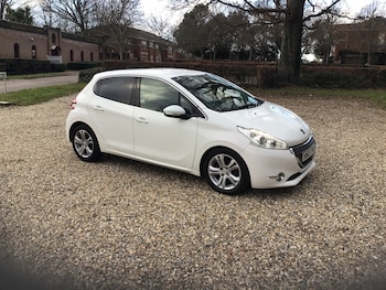 Used Peugeot 208 2012 for sale - 76847949: Photo