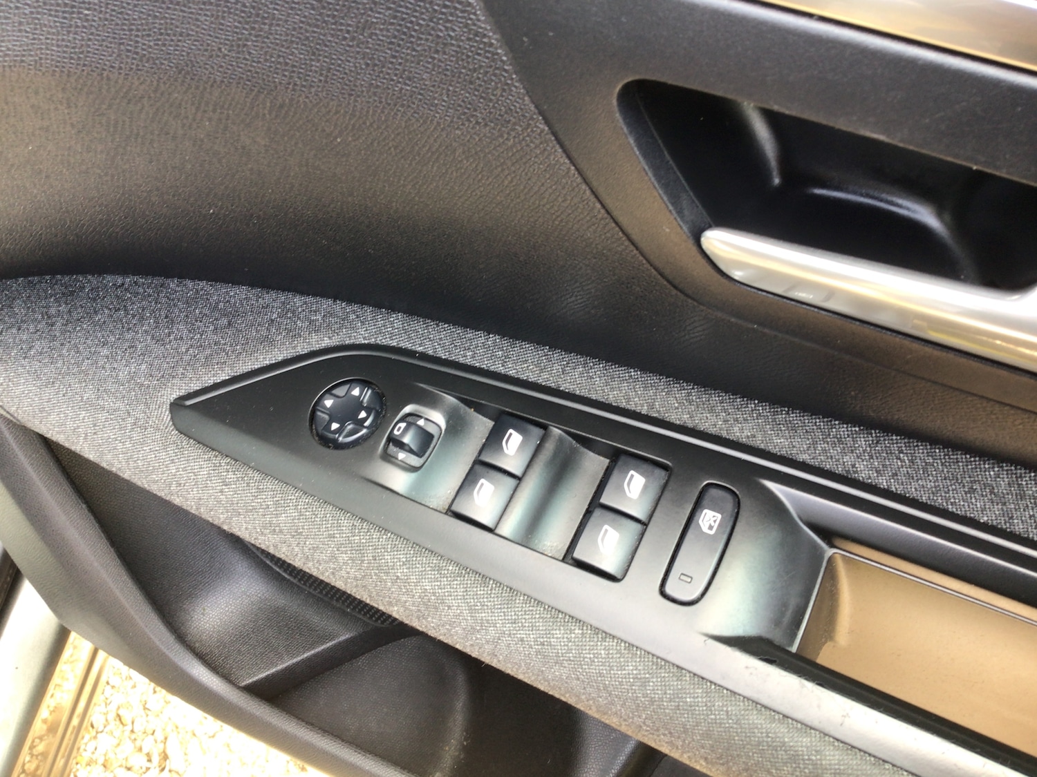 Used Peugeot 3008 2018 for sale - 76514348: Photo 17