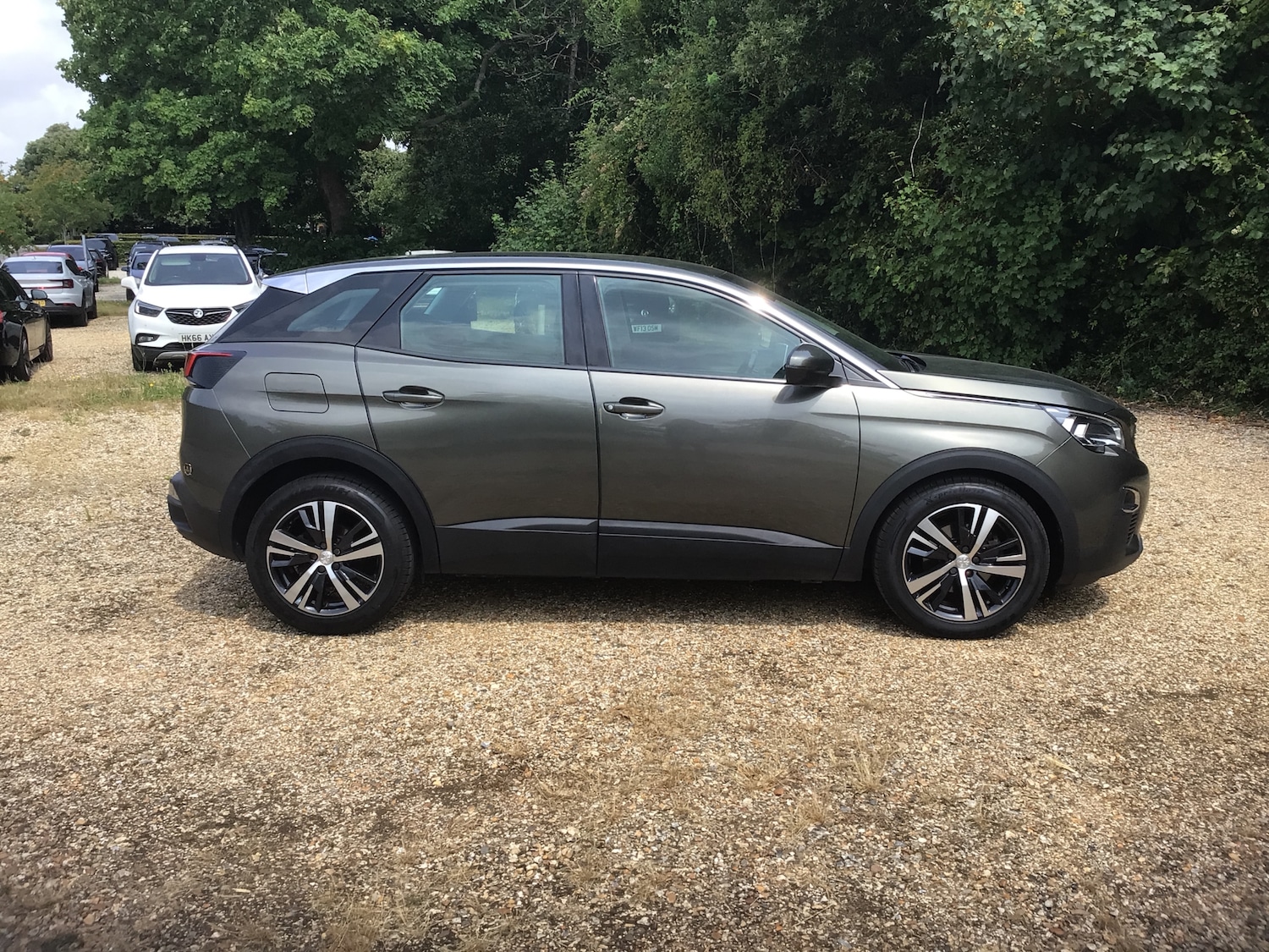 Used Peugeot 3008 2018 for sale - 76514348: Photo 3