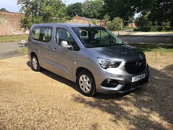 Used Vauxhall Combo Life 2019 for sale - 79293316: Photo