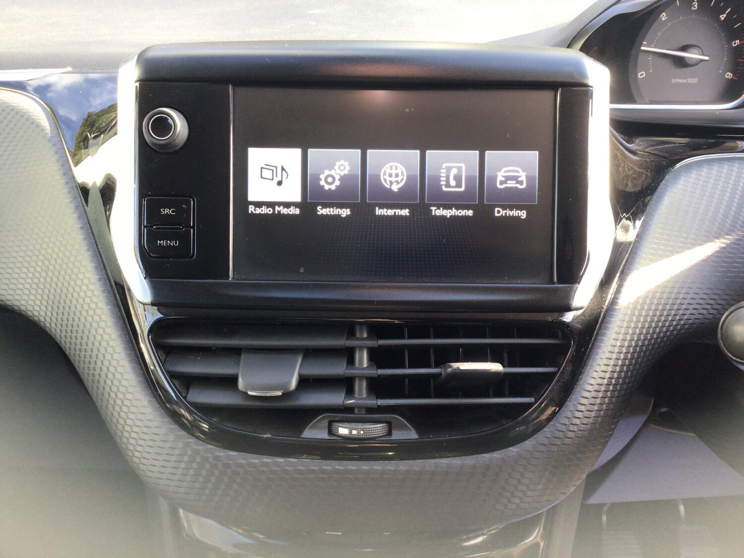 Used Peugeot 2008 2015 for sale - 77018437: Photo 17