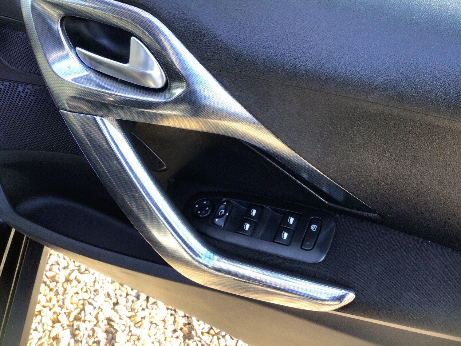 Used Peugeot 2008 2015 for sale - 77018437: Photo 20