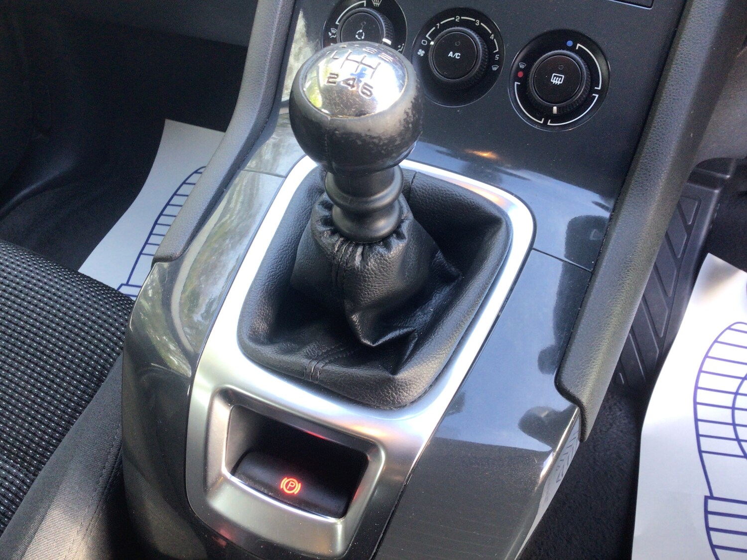 Used Peugeot 5008 2014 for sale - 76514365: Photo 14