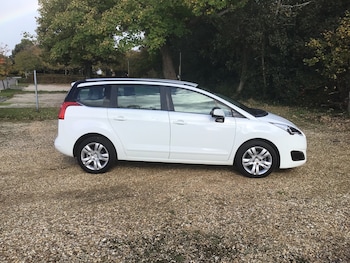 Used Peugeot 5008 2014 for sale - 76514365: Photo