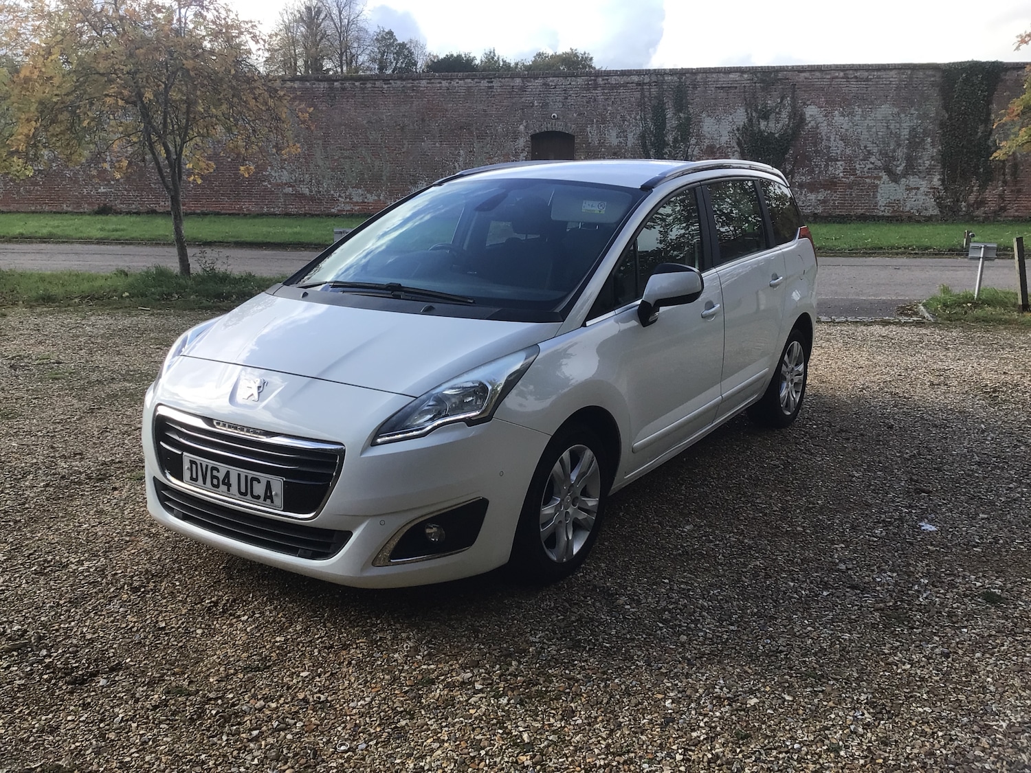 Used Peugeot 5008 2014 for sale - 76514365: Photo 5