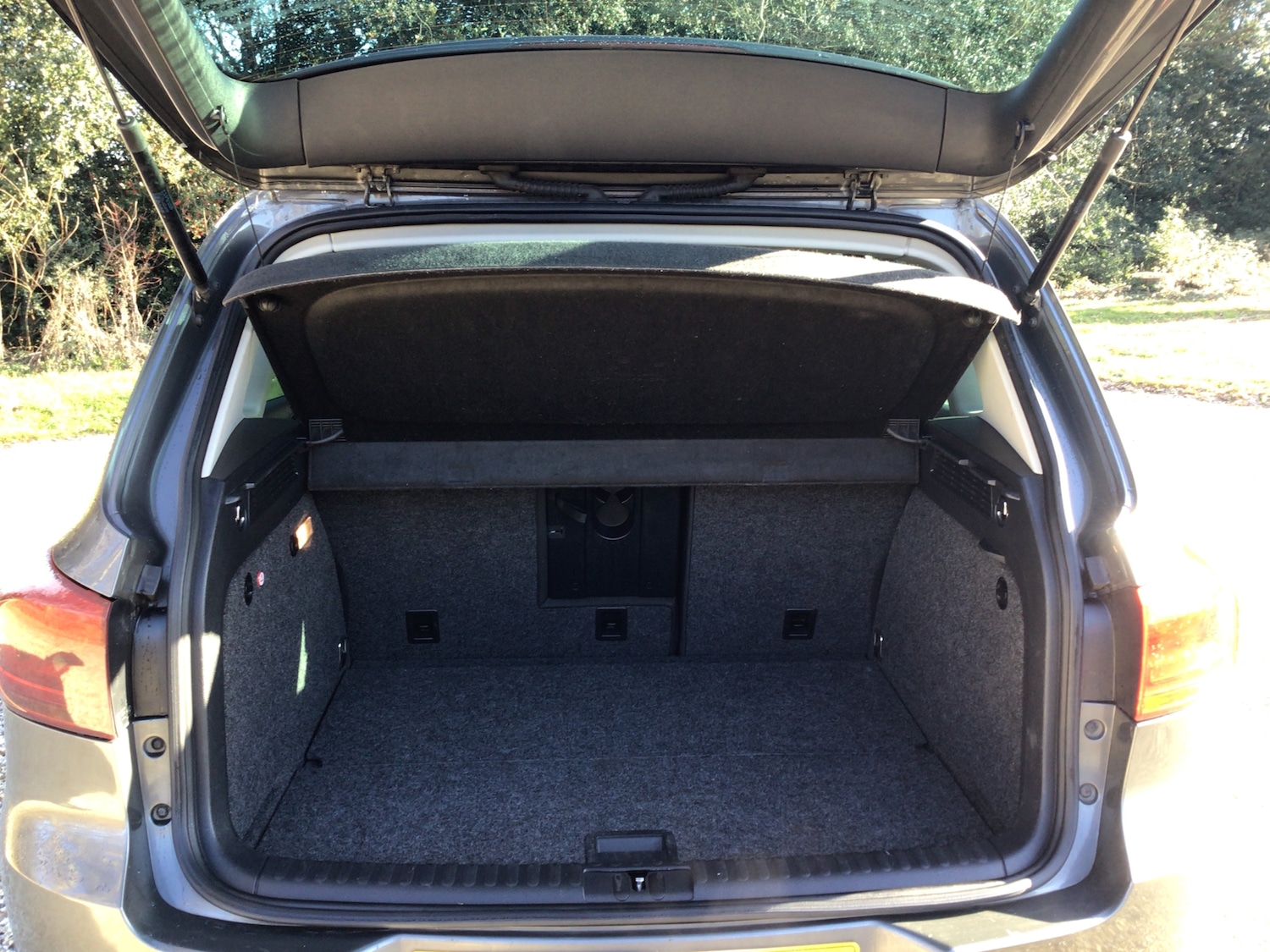 Used Volkswagen Tiguan 2015 for sale - 77100895: Photo 10