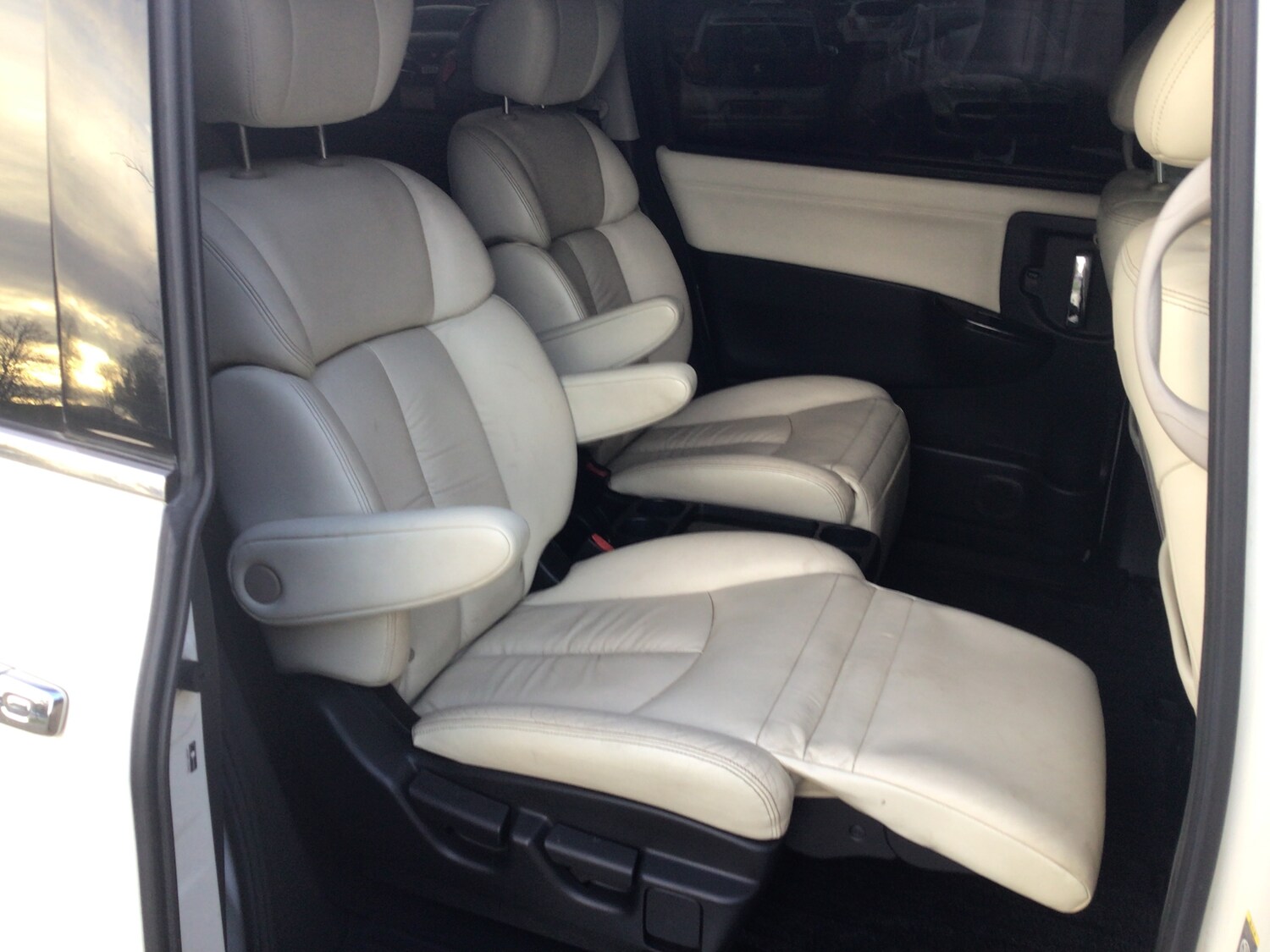 Used Nissan Elgrand 2024 for sale - 76711925: Photo 23