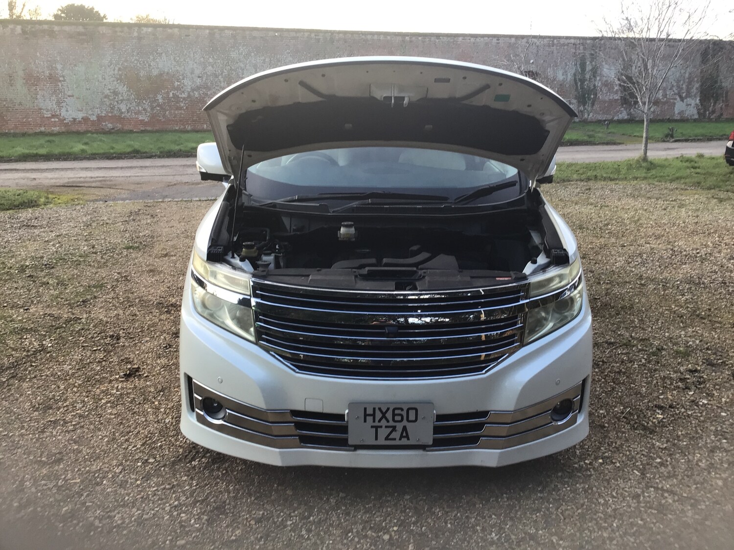 Used Nissan Elgrand 2024 for sale - 76711925: Photo 27