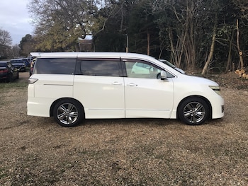 Used Nissan Elgrand 2010 for sale - 76711925: Photo