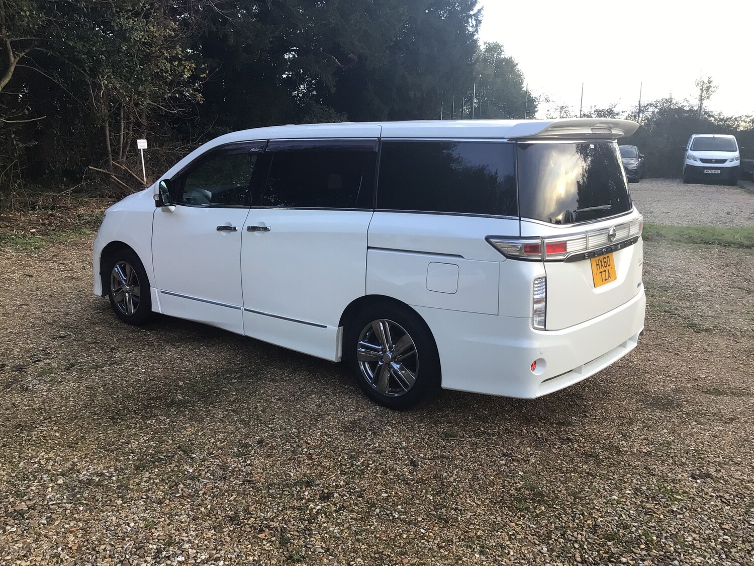 Used Nissan Elgrand 2024 for sale - 76711925: Photo 8