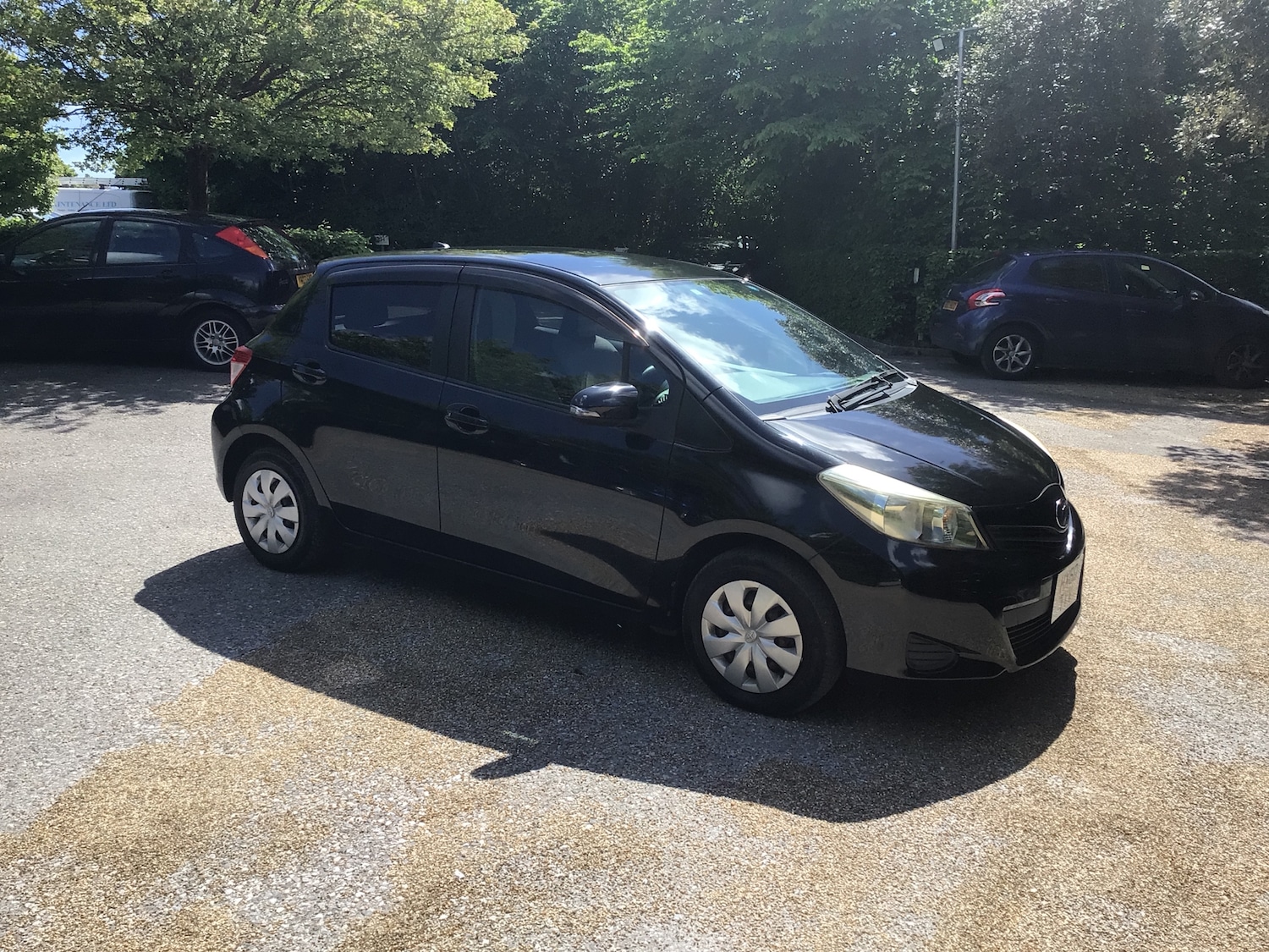 Used Toyota Yaris 2024 for sale - 76514340: Photo 2