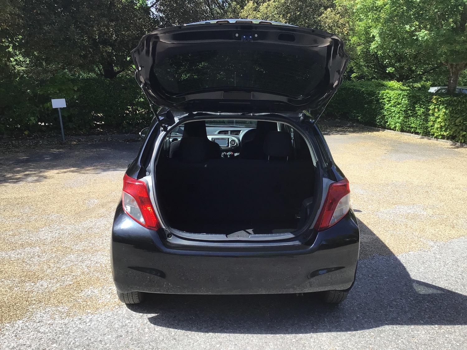 Used Toyota Yaris 2024 for sale - 76514340: Photo 9