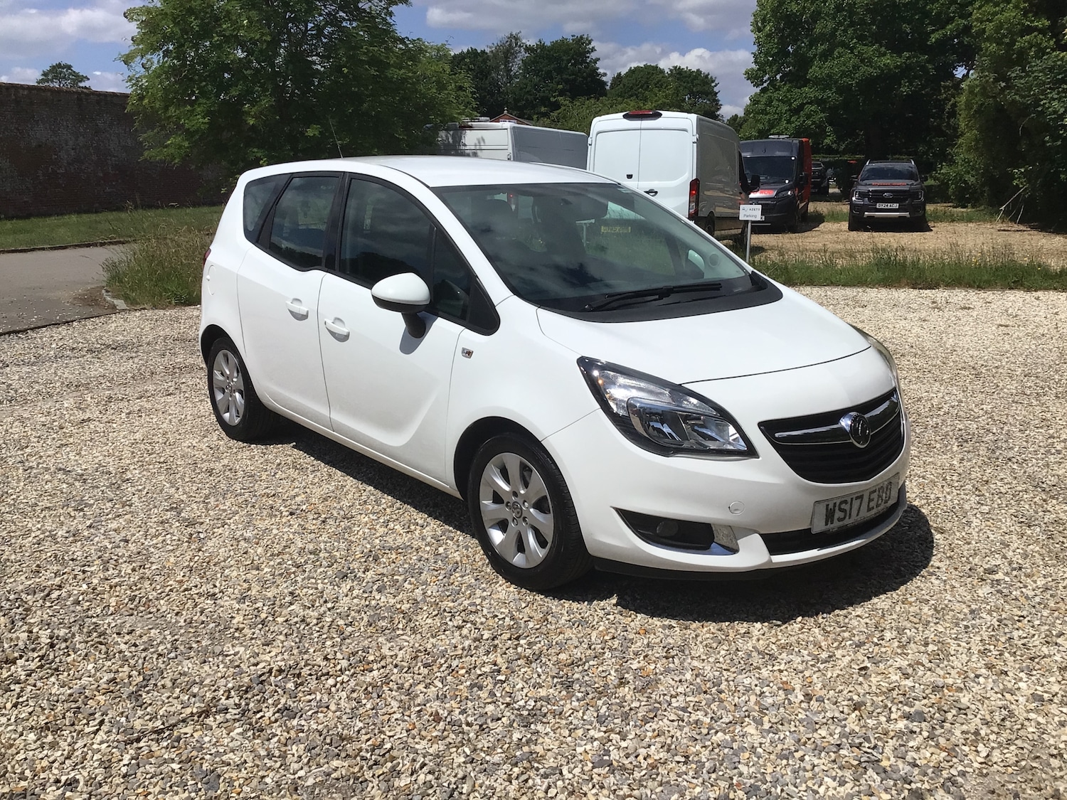 Used Vauxhall Meriva 2017 for sale - 76514337: Photo 2