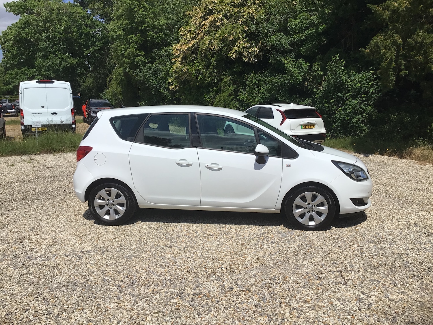 Used Vauxhall Meriva 2017 for sale - 76514337: Photo 3