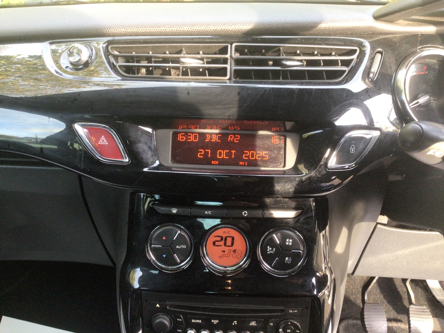 Used Citroen DS3 2013 for sale - 76514371: Photo 16